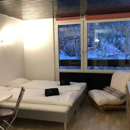 The Roost Apartment *